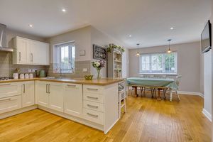 Kitchen/Diner- click for photo gallery